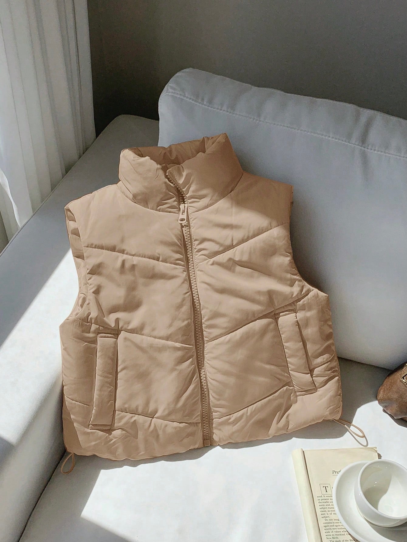 Women's Reversible Puffer Vest – Casual Zip-Up Sleeveless Winter Jacket