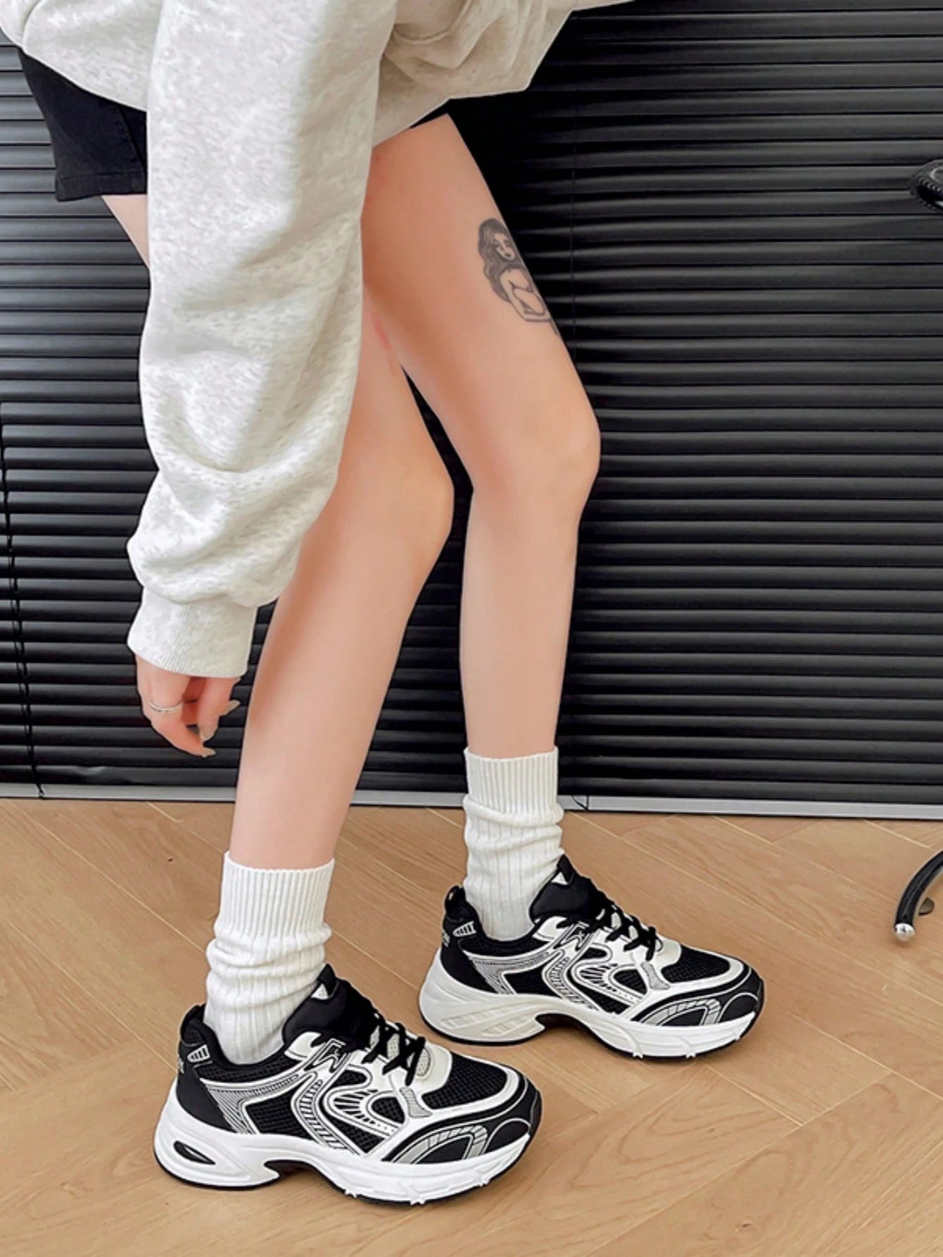 Women's Chunky Sneakers – Breathable Lace-Up Casual Walking Shoes