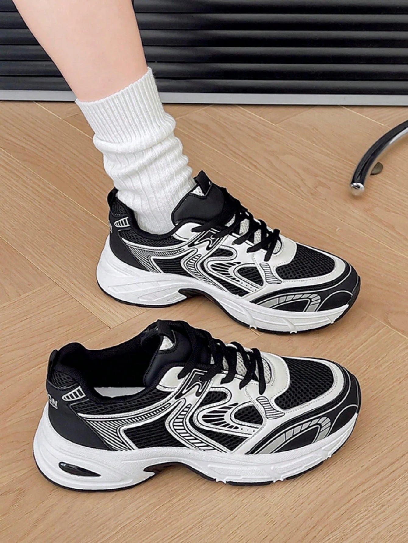 Women's Chunky Sneakers – Breathable Lace-Up Casual Walking Shoes