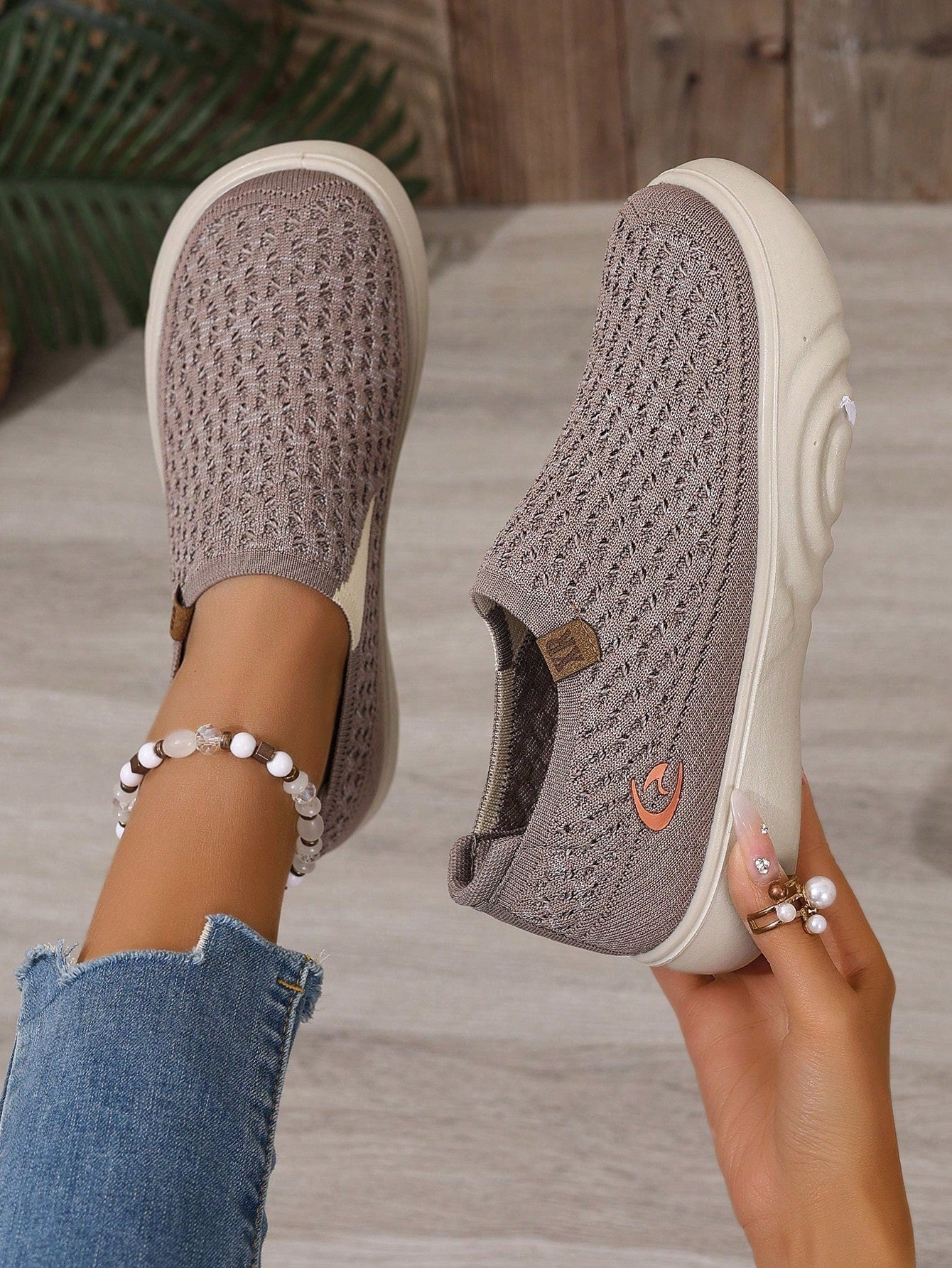 Women's Slip-On Walking Shoes – Comfortable Non-Slip Casual Loafers